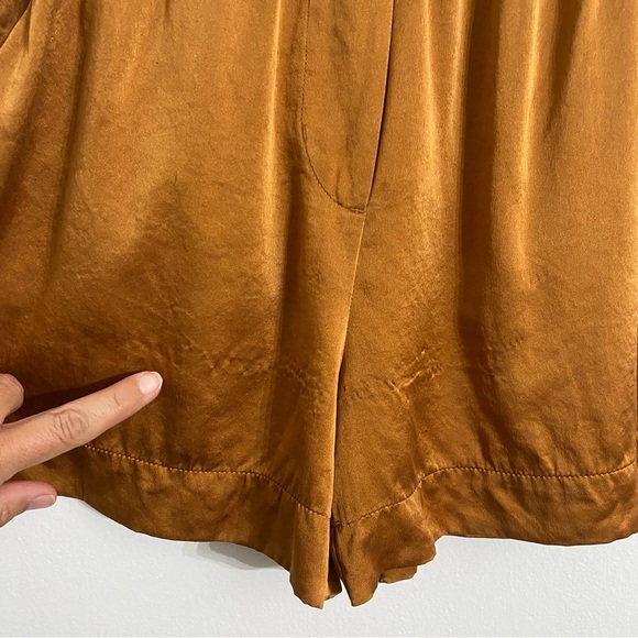 Reformation Terracotta Color Silk Shorts Elastic Waist Slant Pockets Size XS - Picture 9 of 10